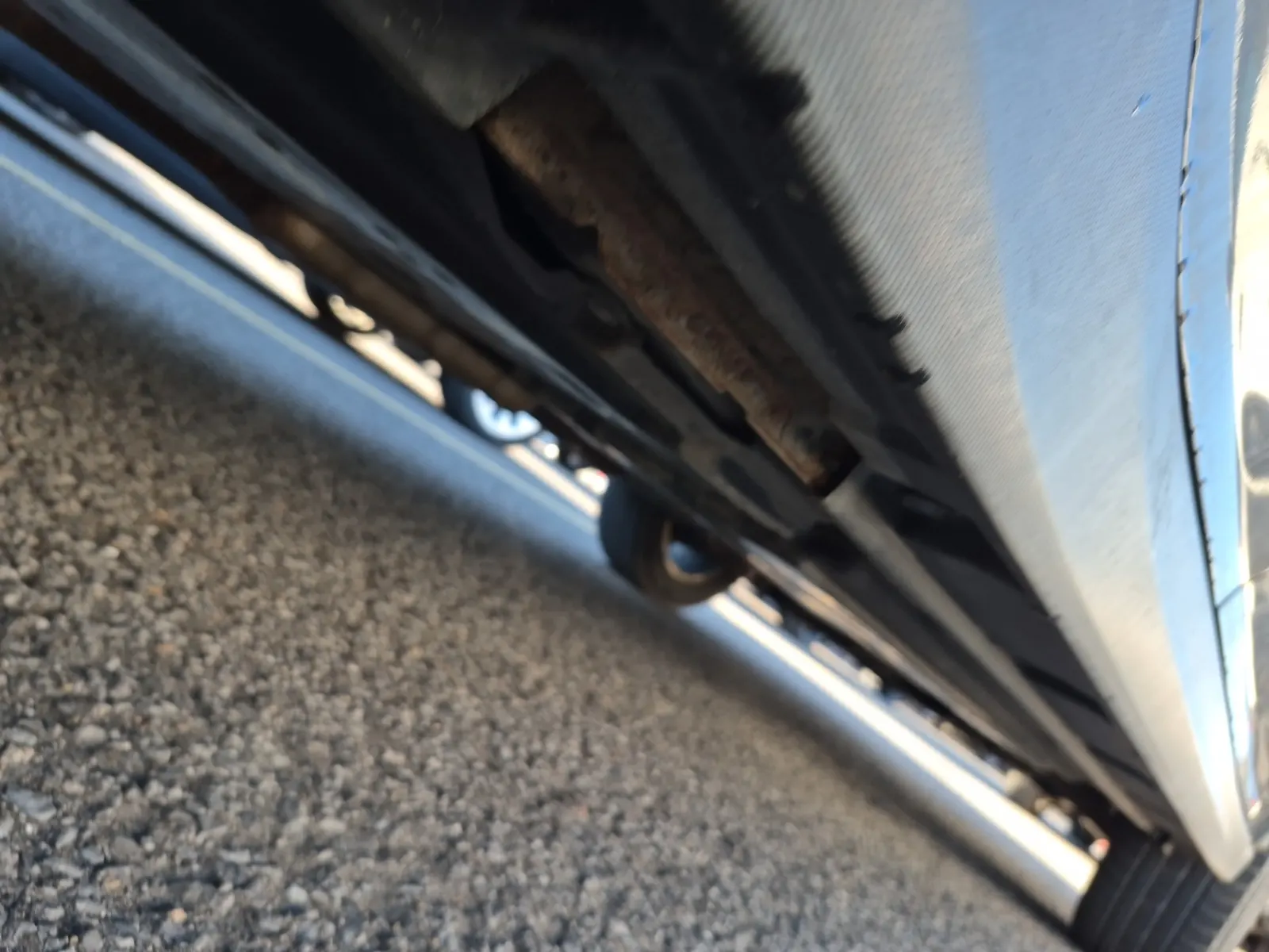Undercarriage - Passenger Photo