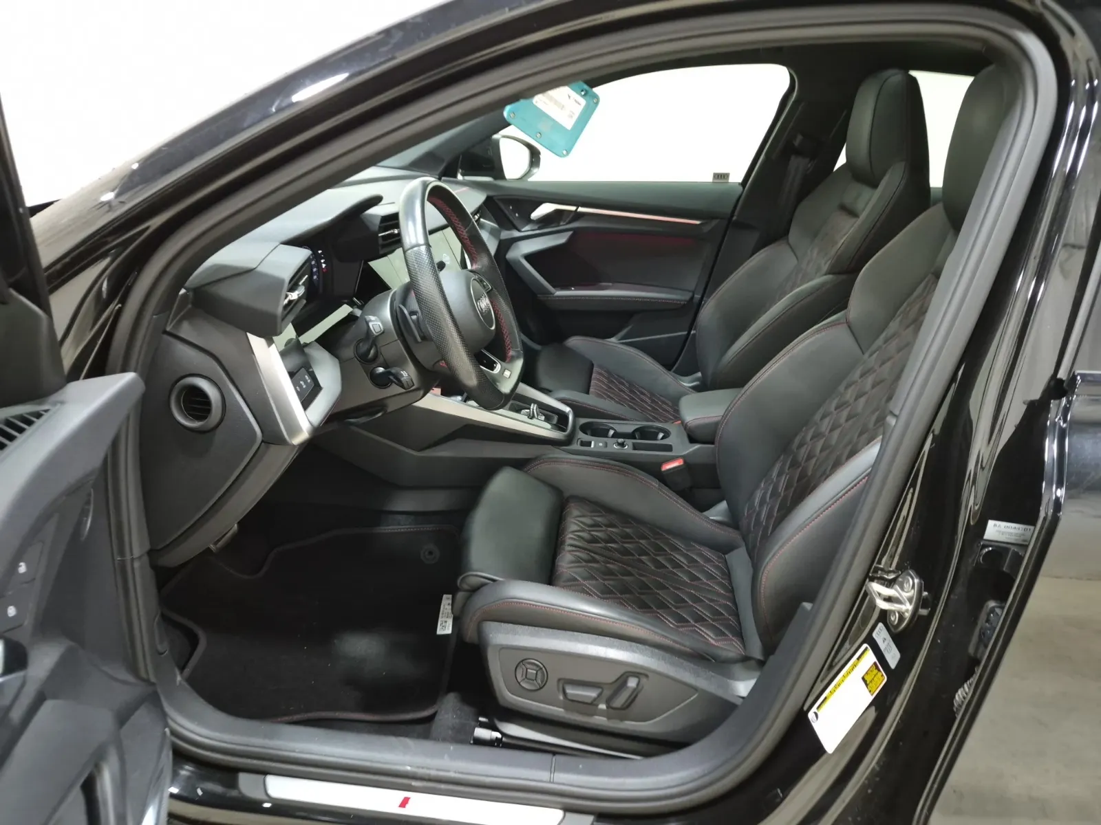 Front Interior Photo