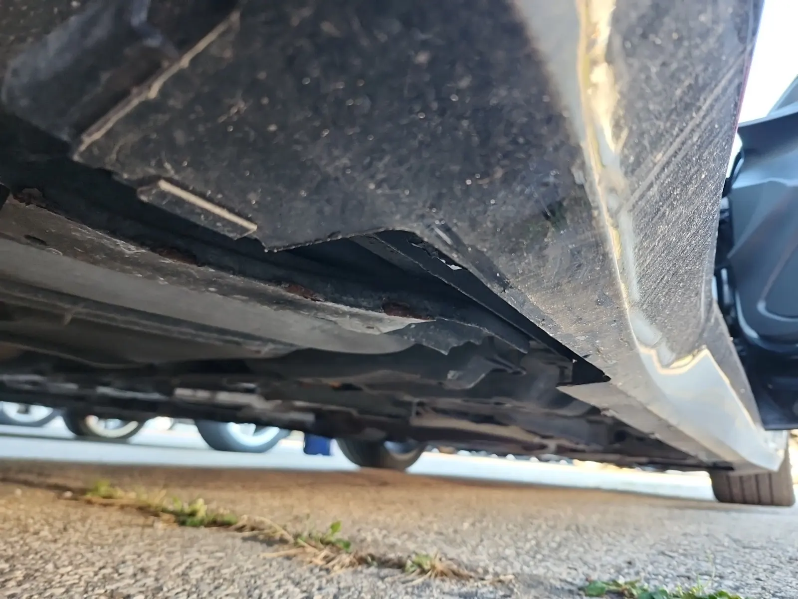 Undercarriage - Passenger Photo