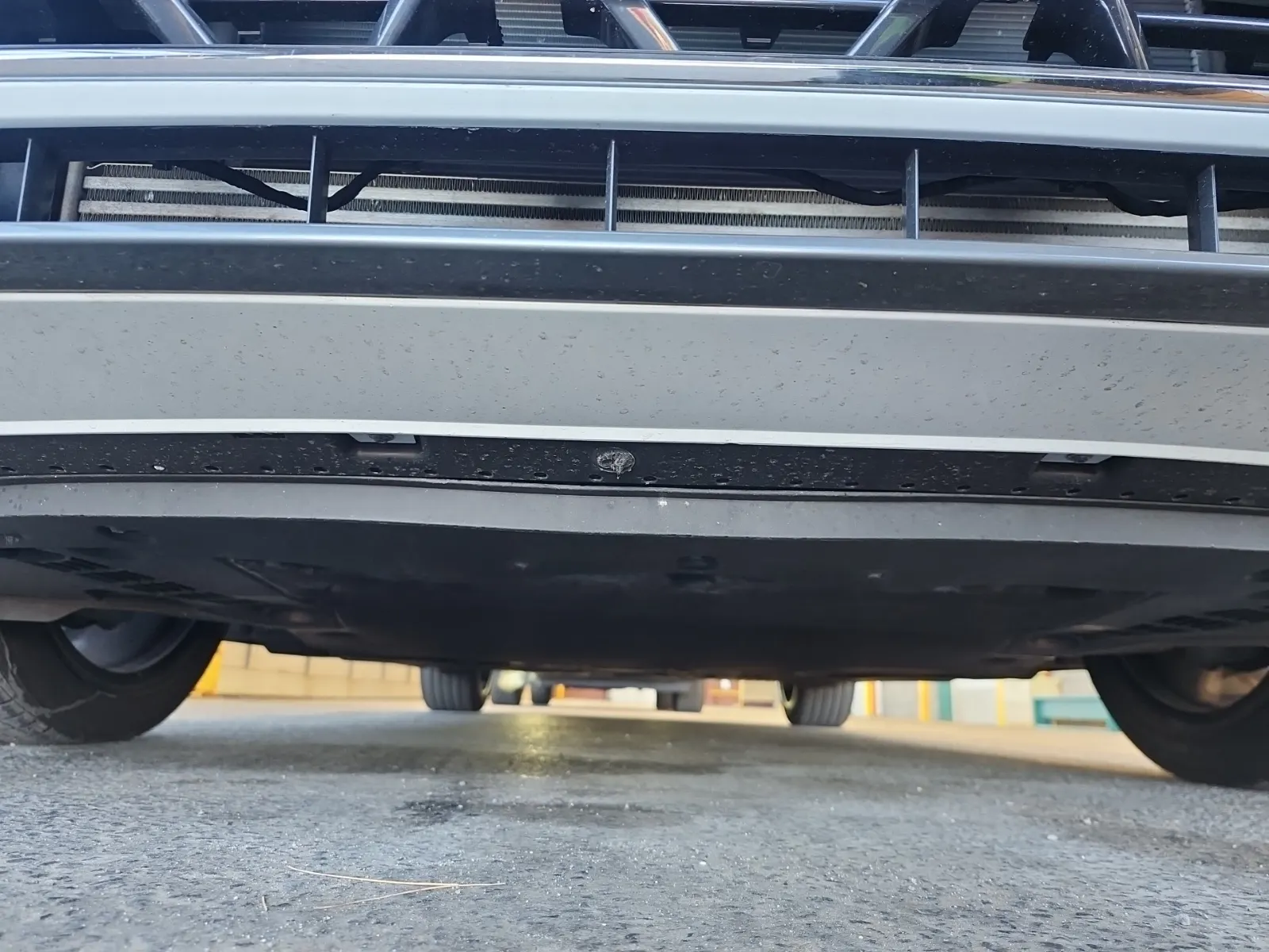 Undercarriage - Front Photo