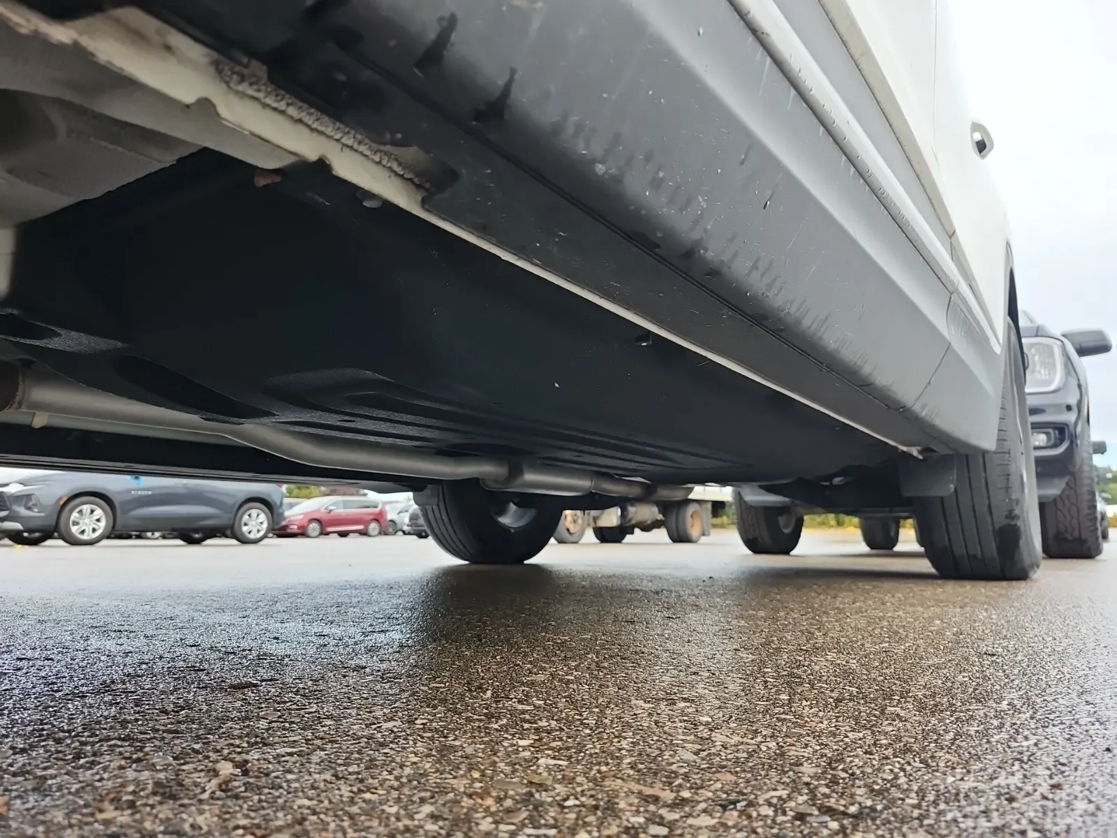 Undercarriage - Driver Photo