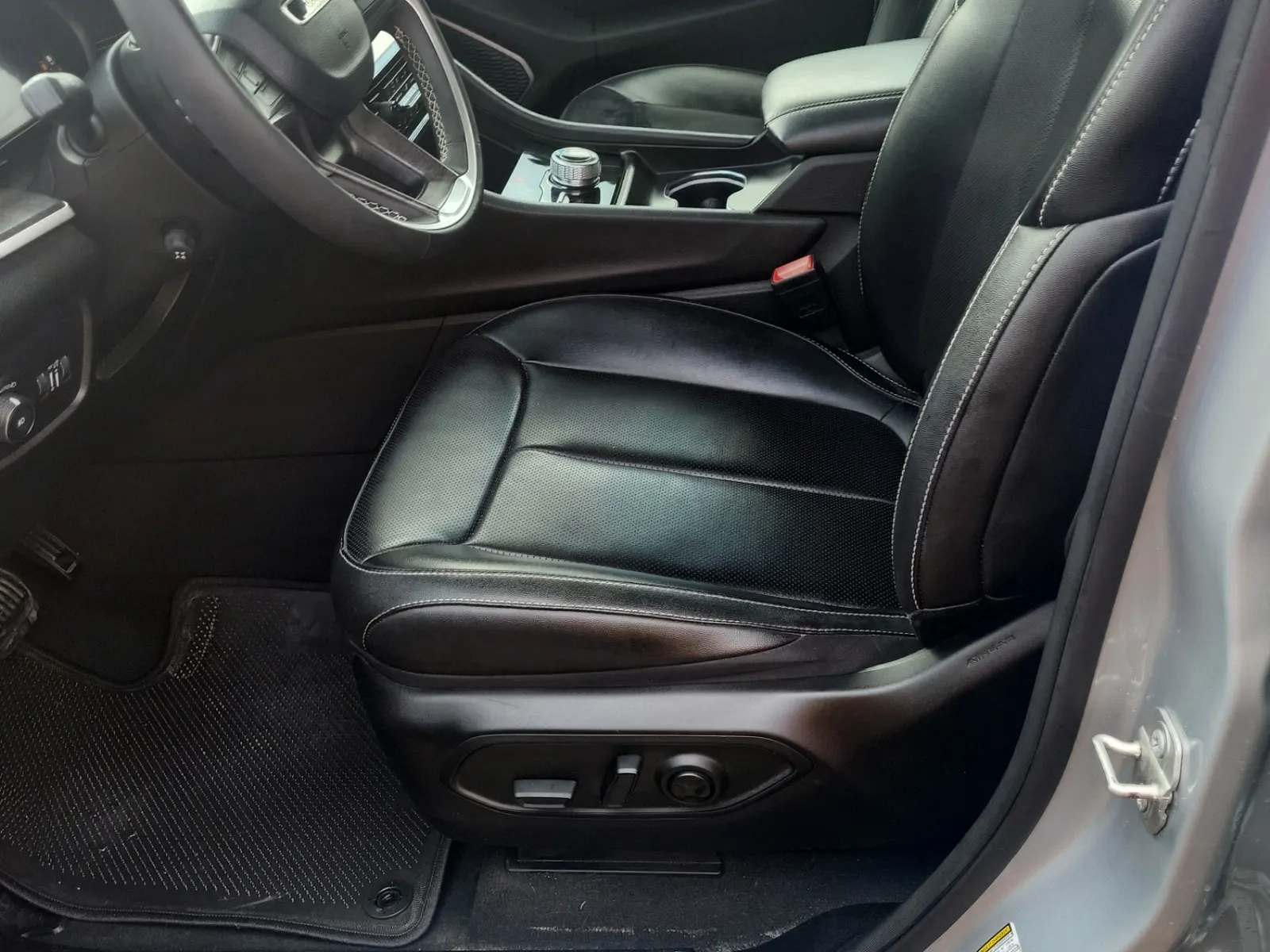 Front Interior Photo