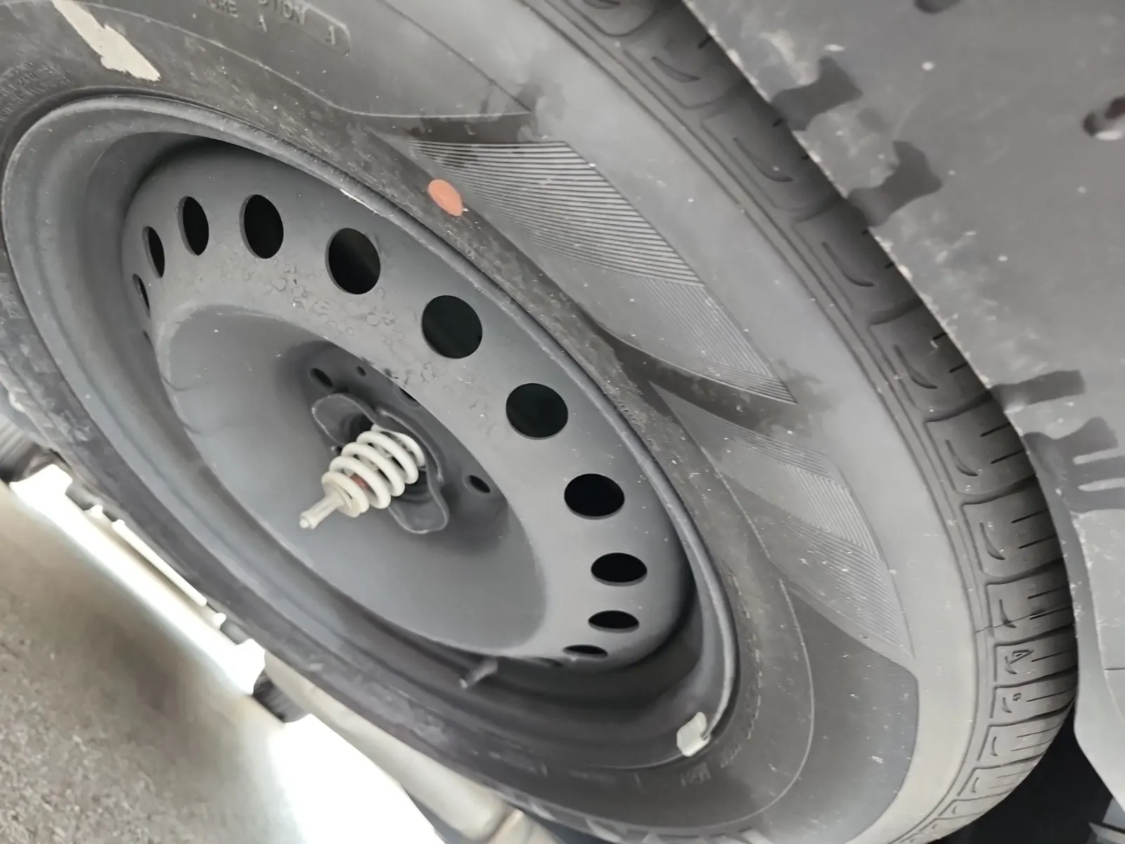 Spare Tire & Wheel Photo