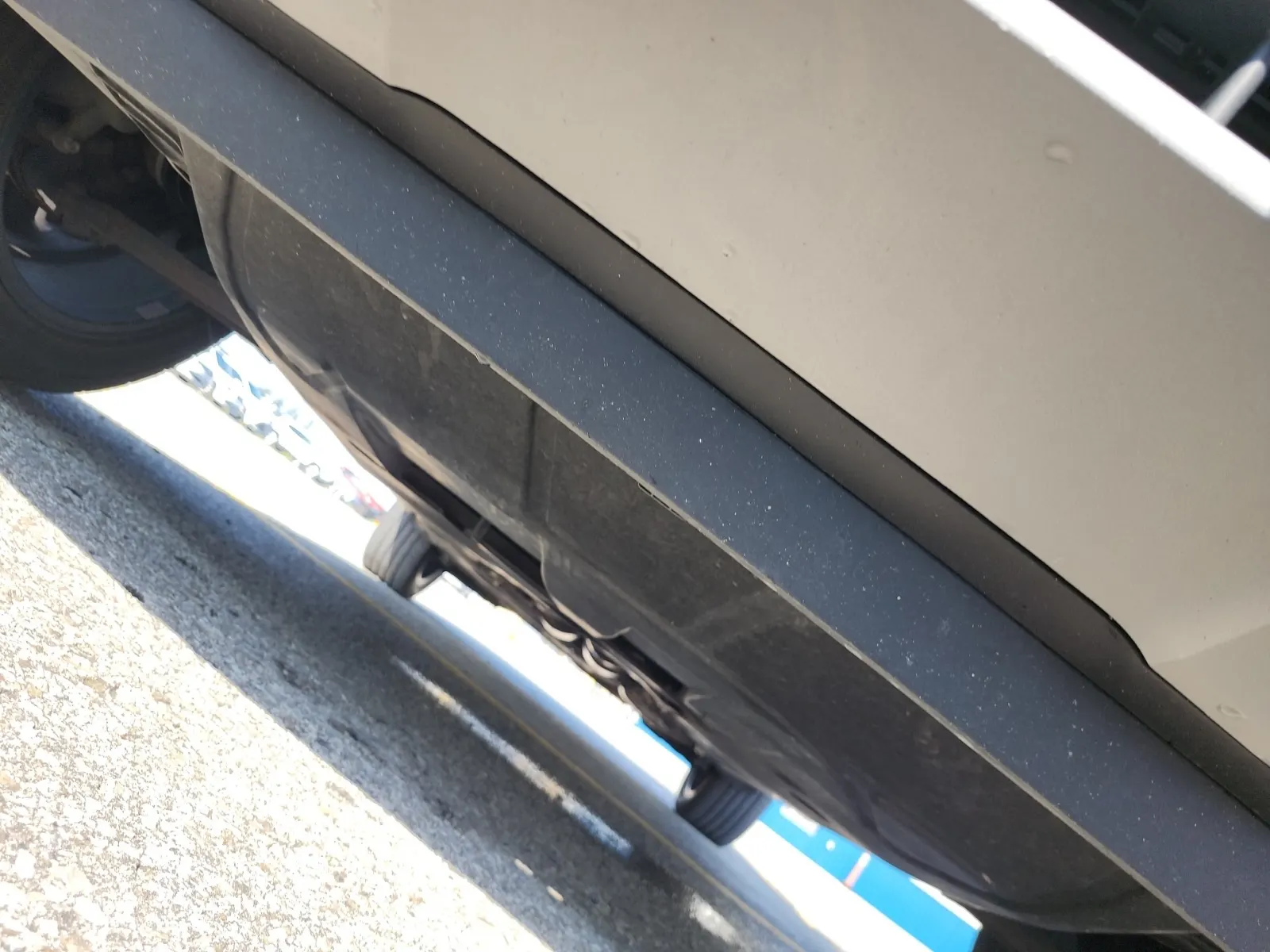 Undercarriage - Front Photo