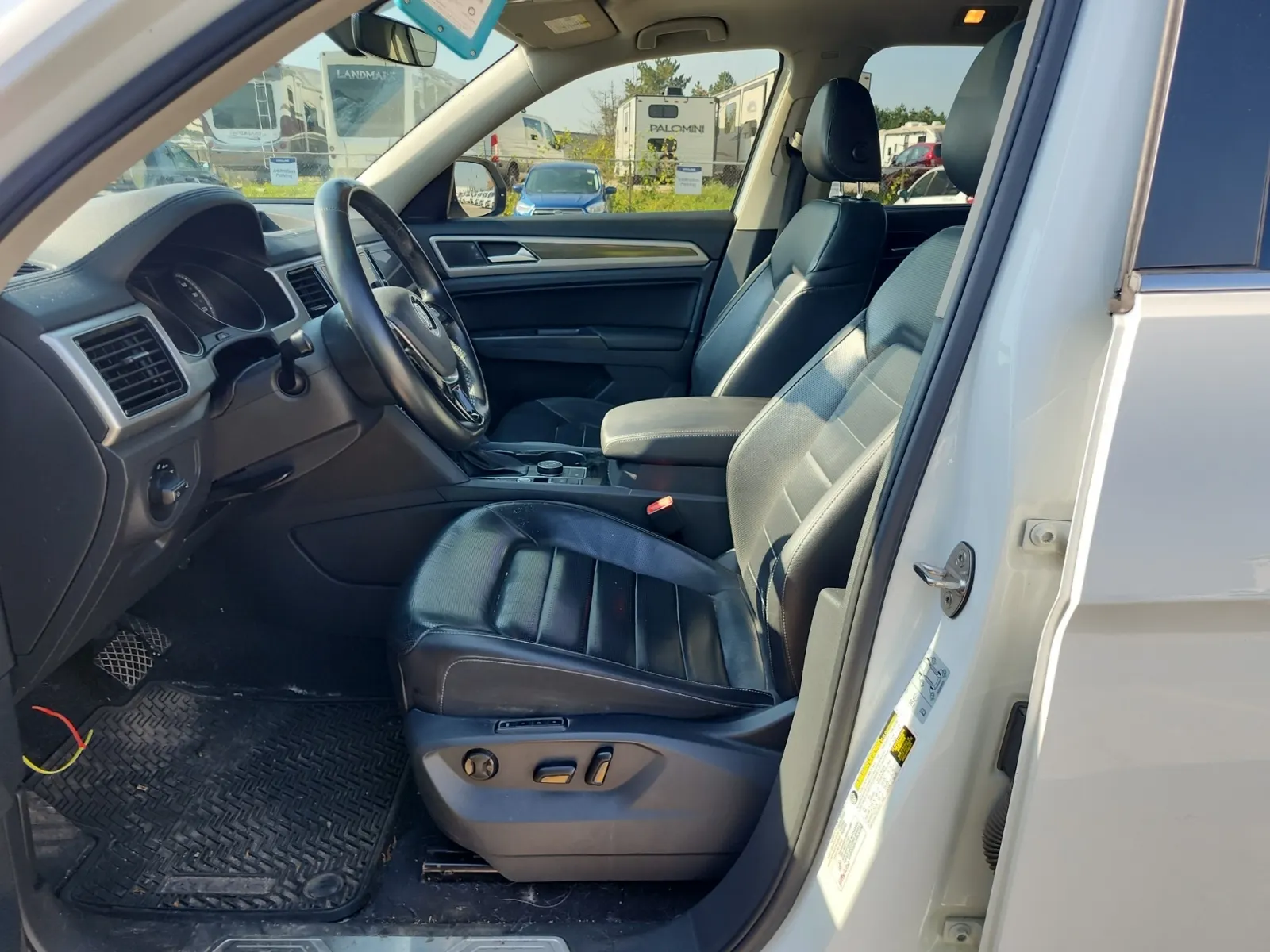 Front Interior Photo