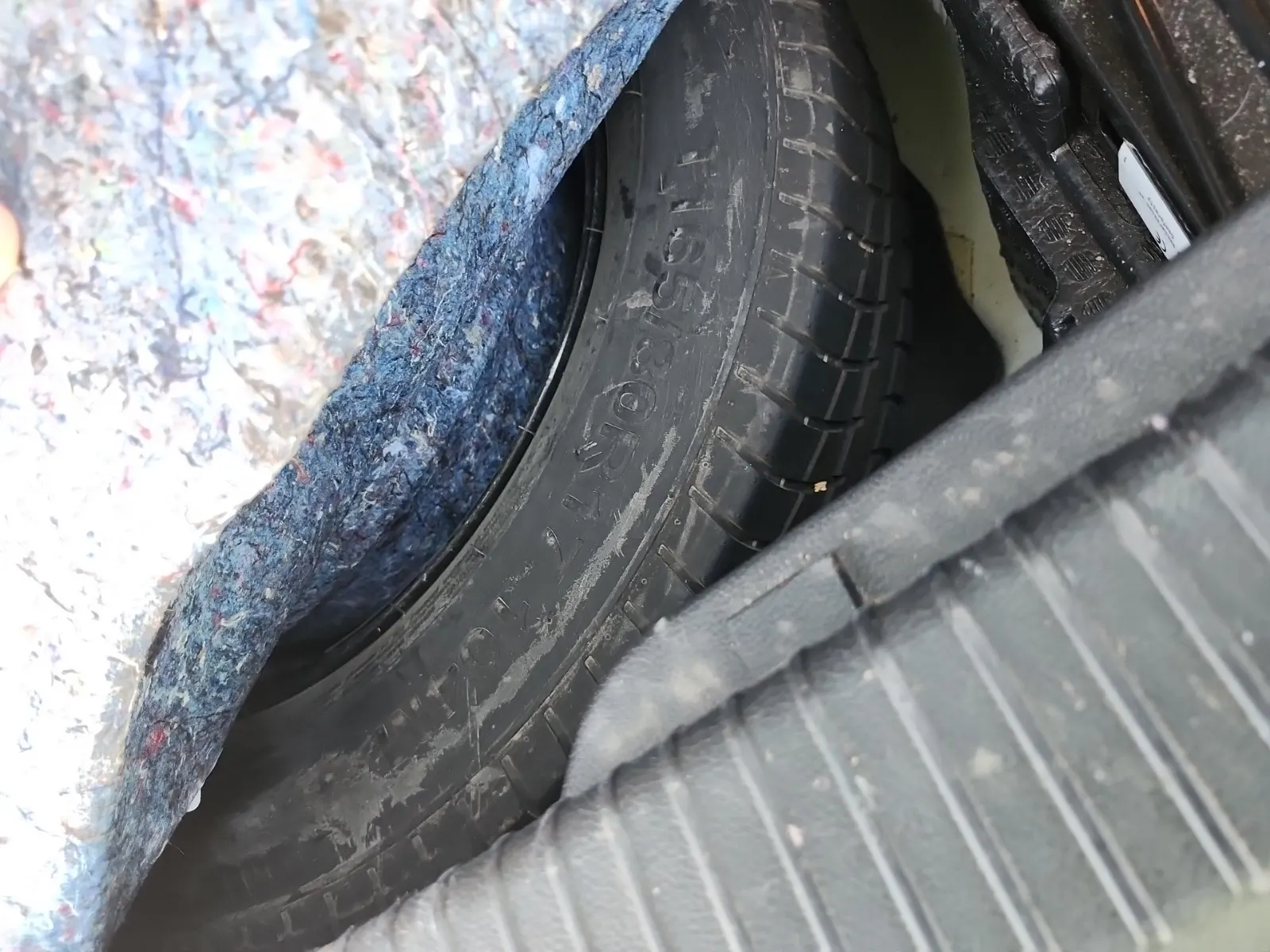 Spare Tire & Wheel Photo