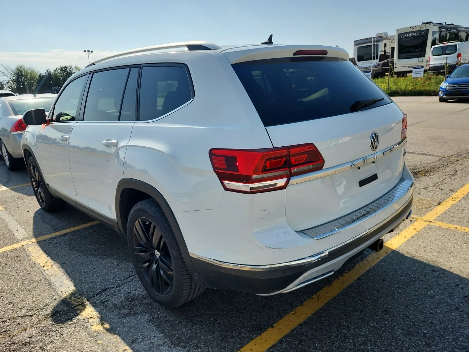 Driver Rear 3/4 Photo