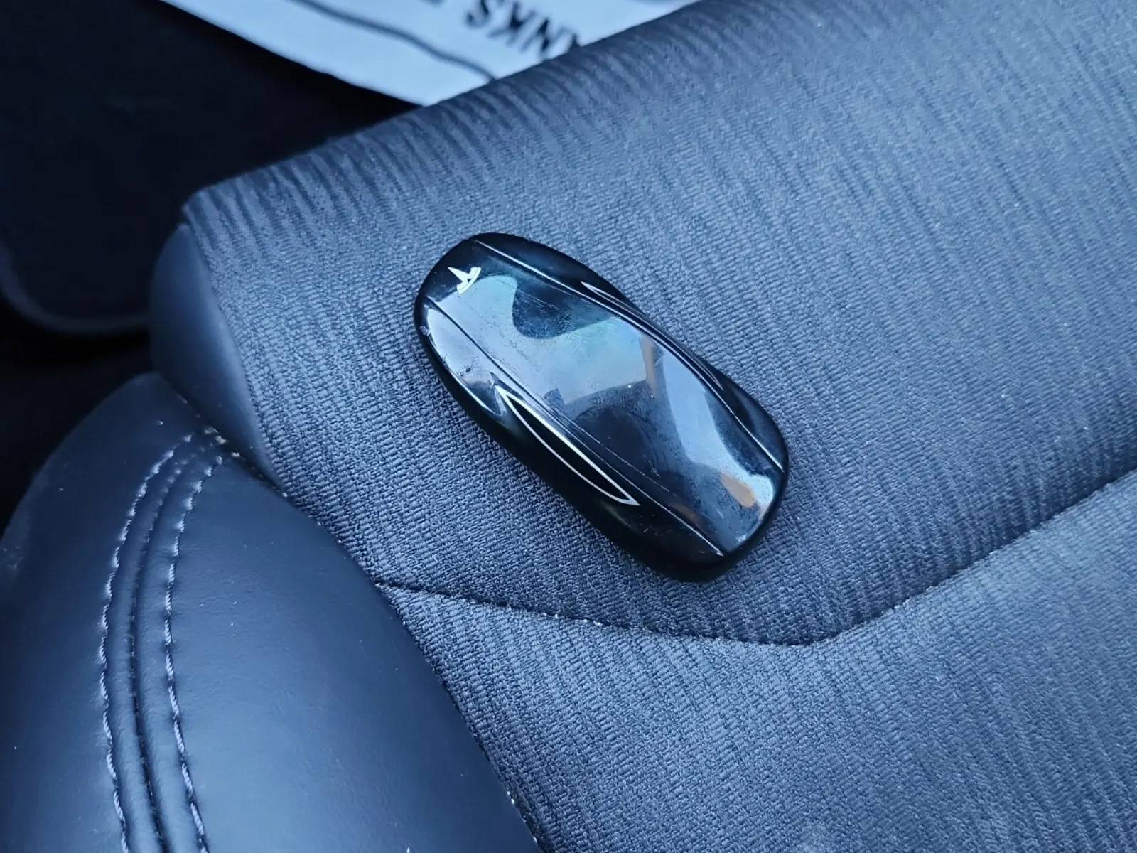 Keys/Fobs/Manual Photo