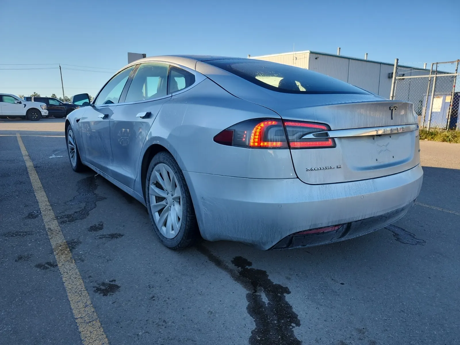 Driver Rear 3/4 Photo