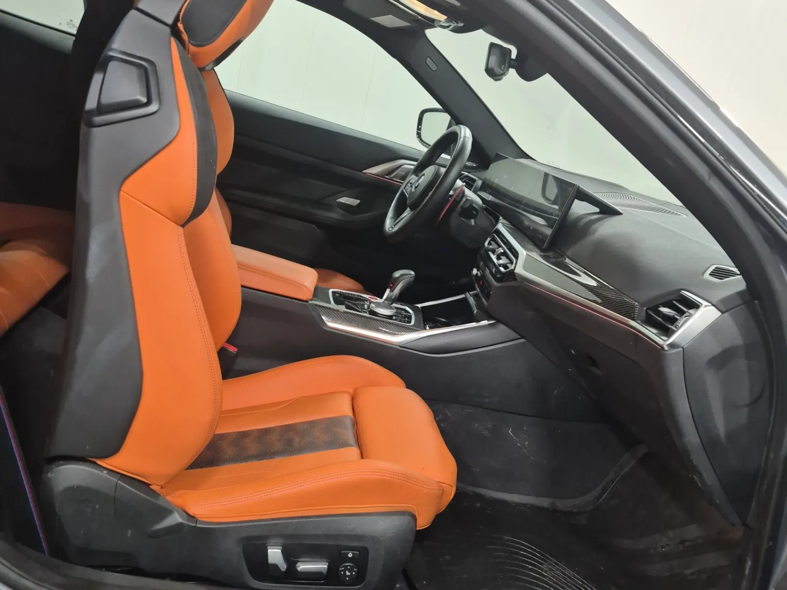Right Side Interior Photo