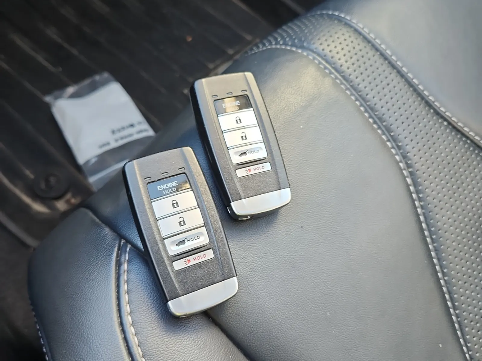 Keys/Fobs/Manual Photo