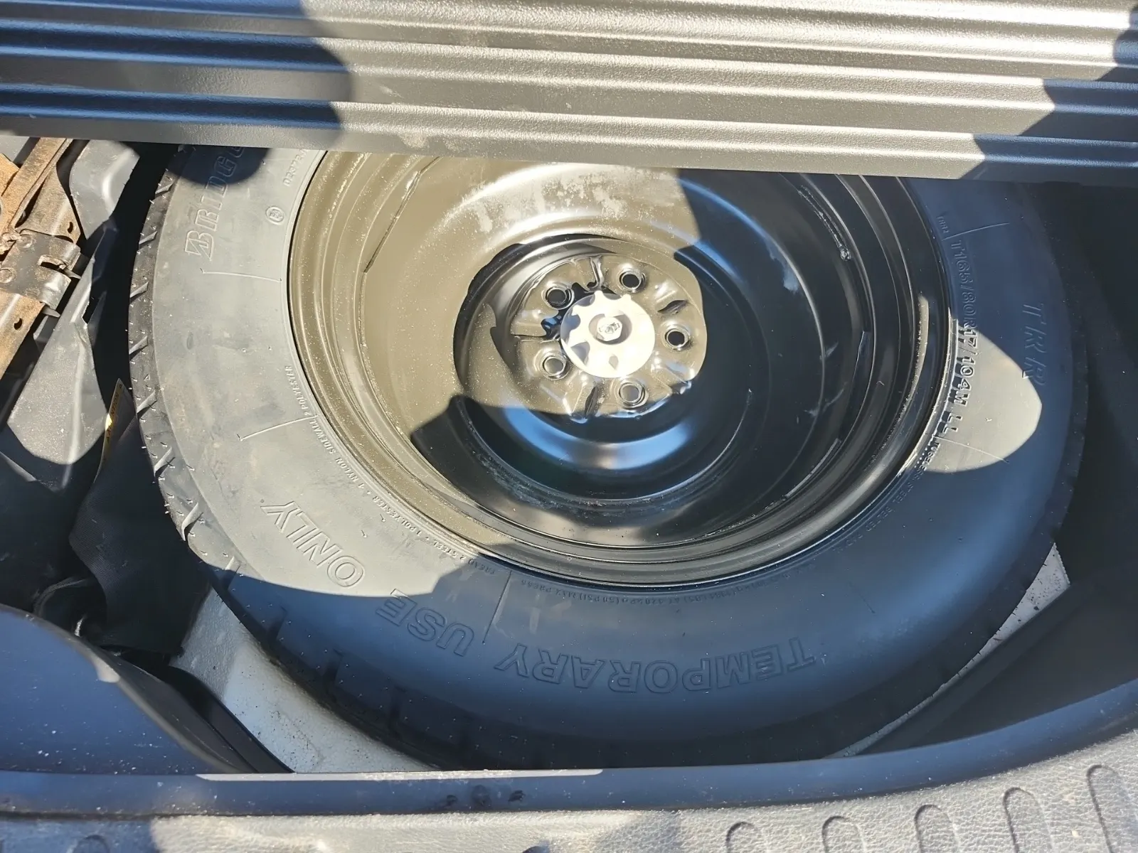 Spare Tire & Wheel Photo