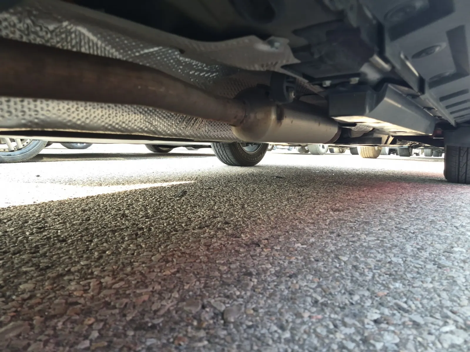 Undercarriage - Passenger Photo