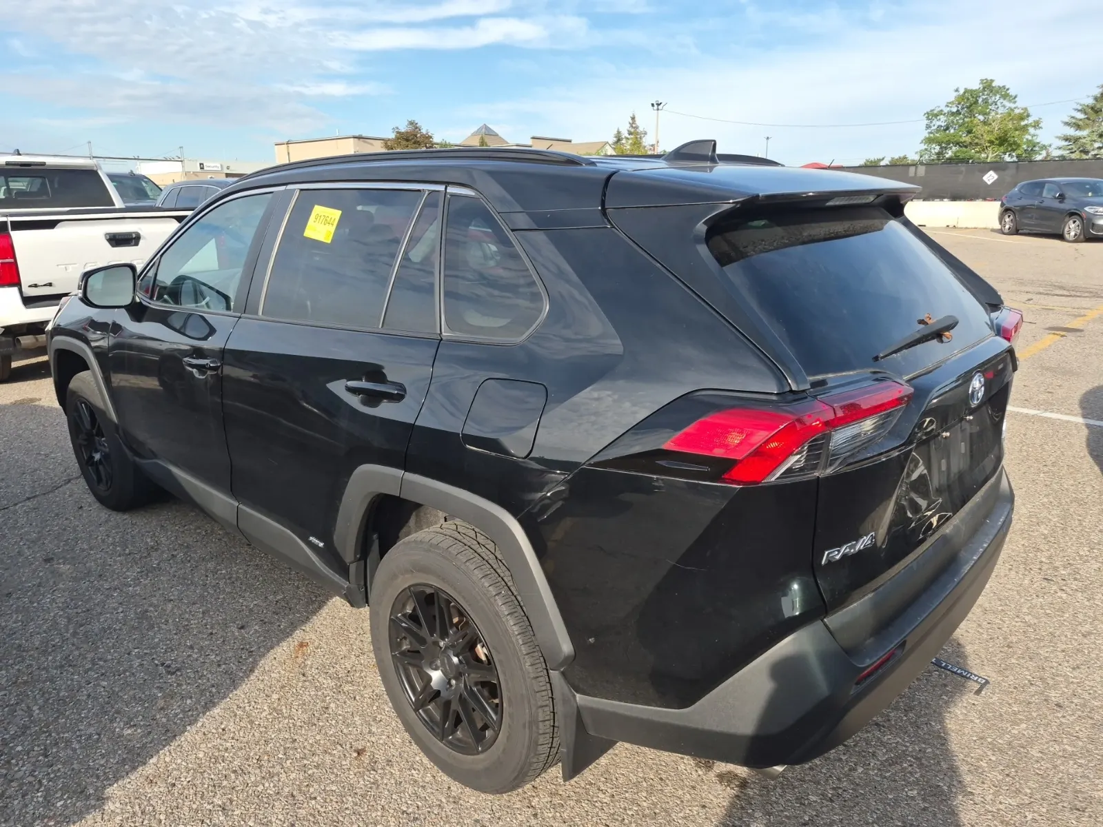 Driver Rear 3/4 Photo