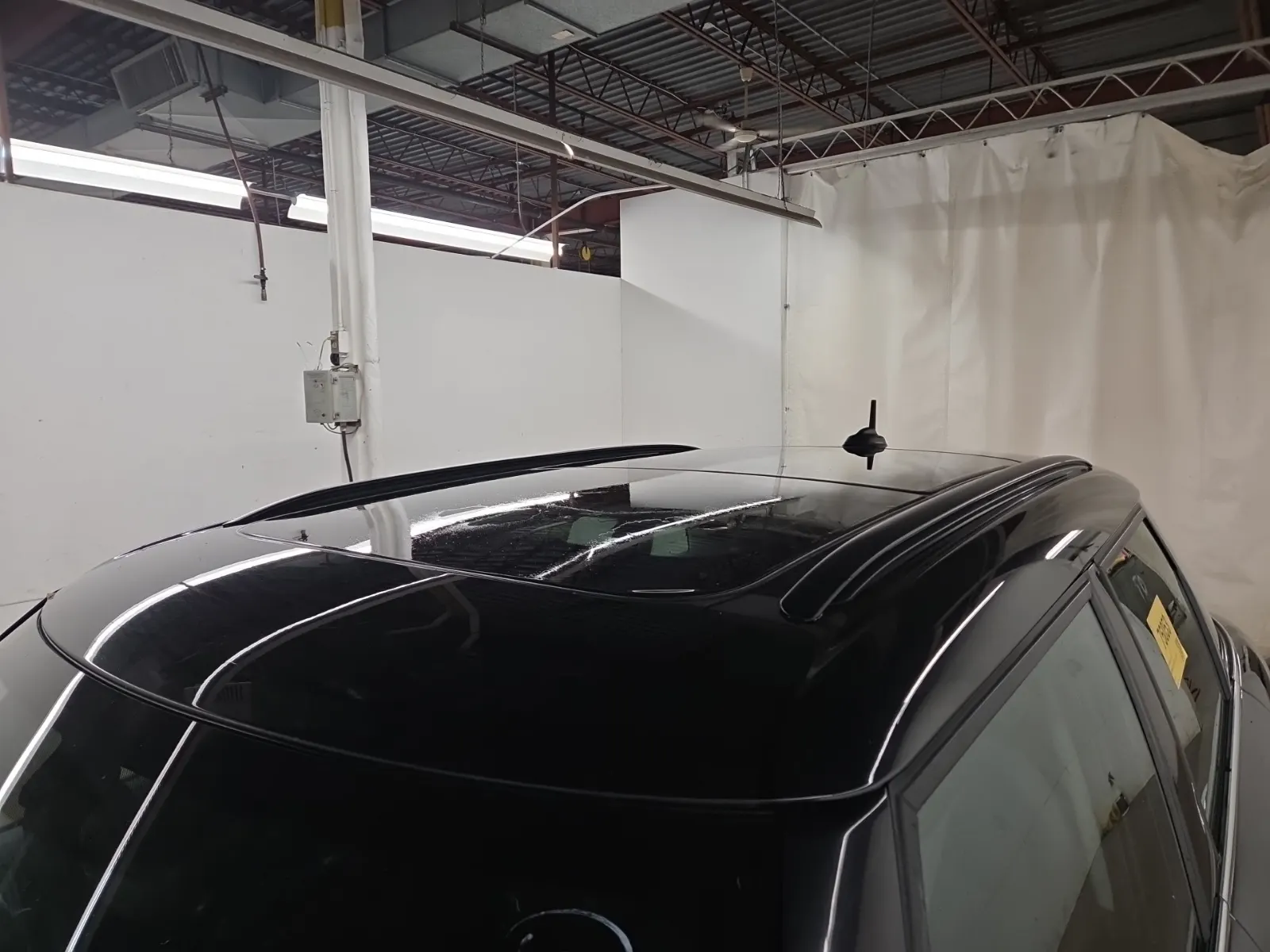 Exterior Roof Photo