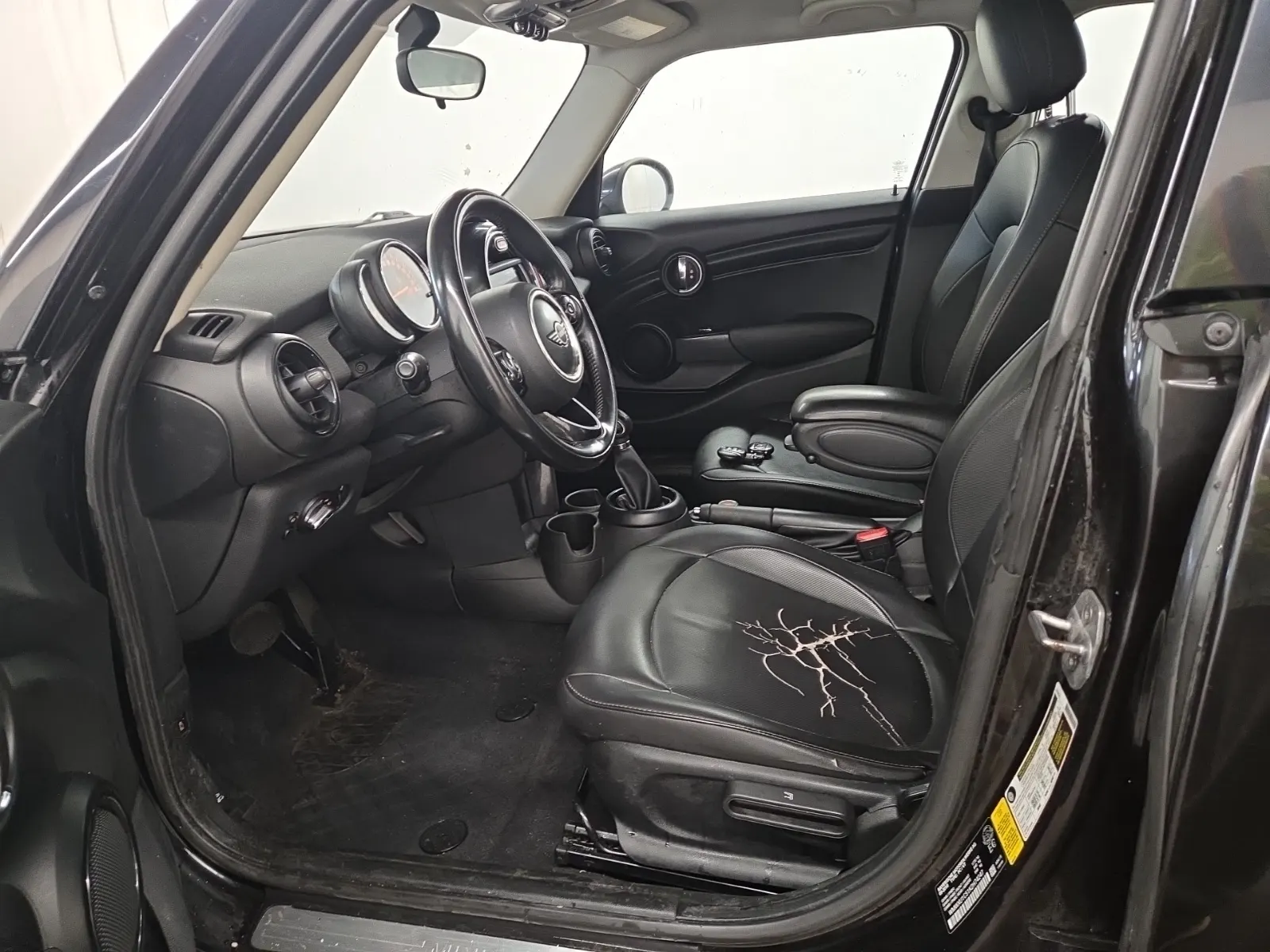 Front Interior Photo