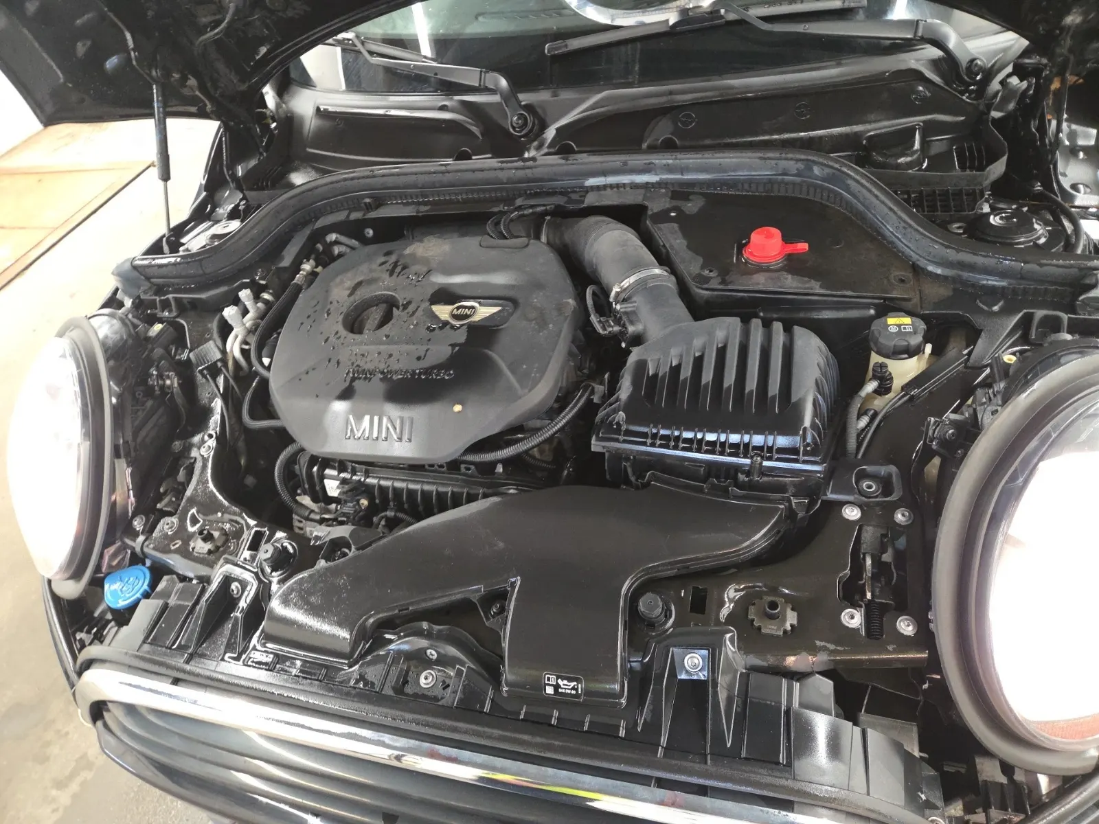 Engine Photo