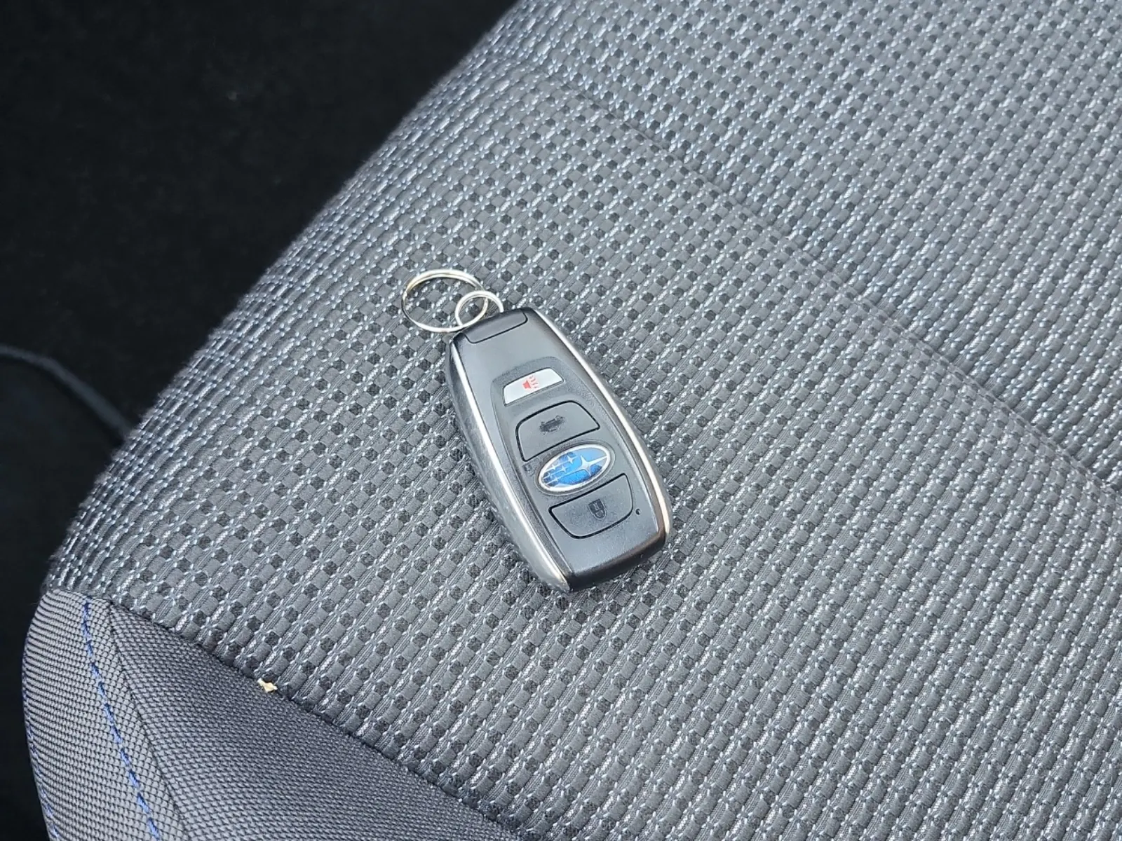 Keys/Fobs/Manual Photo