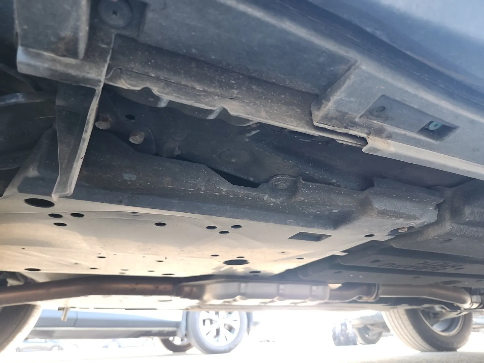 Undercarriage - Passenger Photo