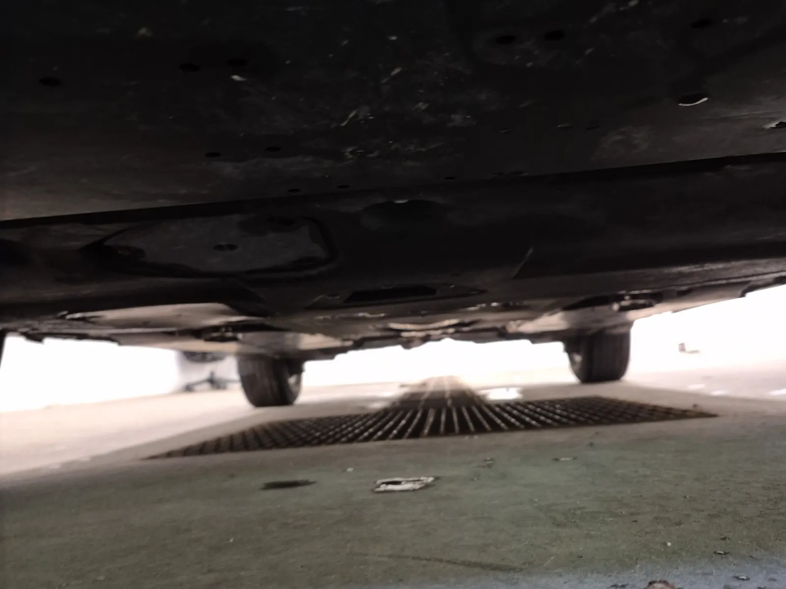 Undercarriage - Front Photo