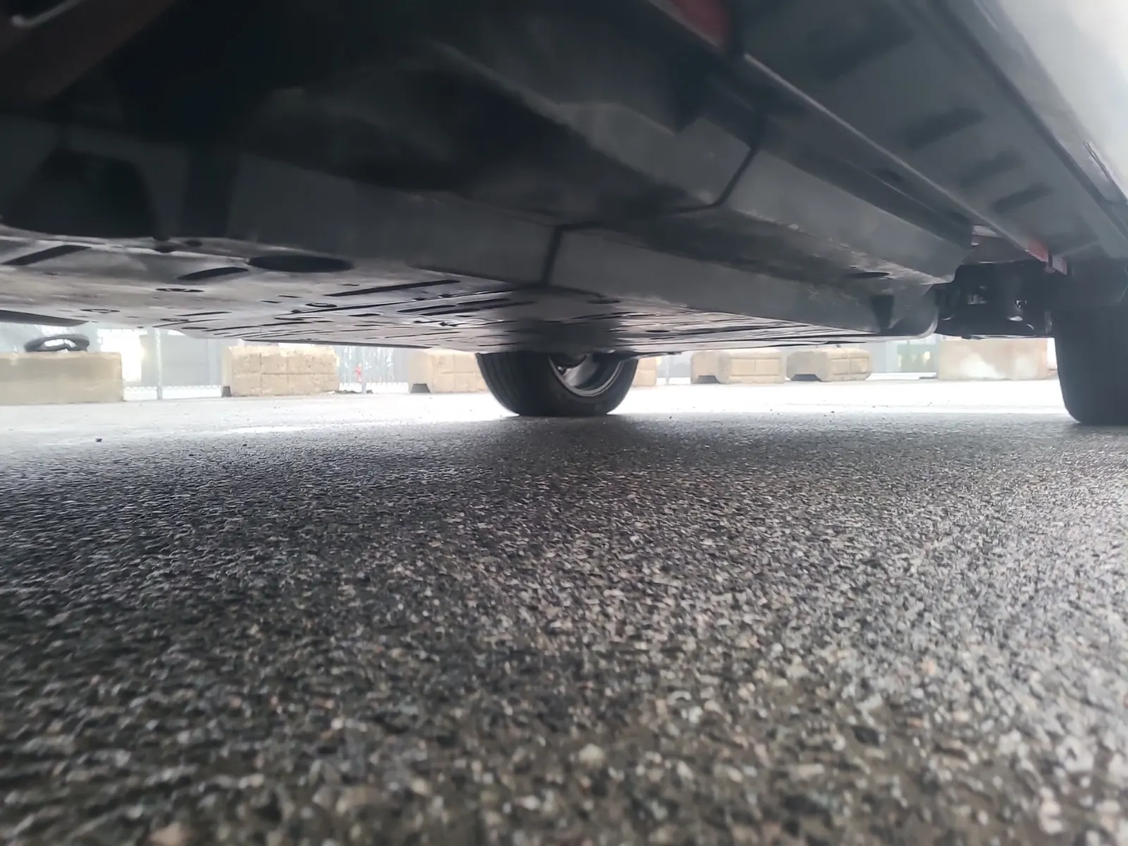 Undercarriage - Driver Photo