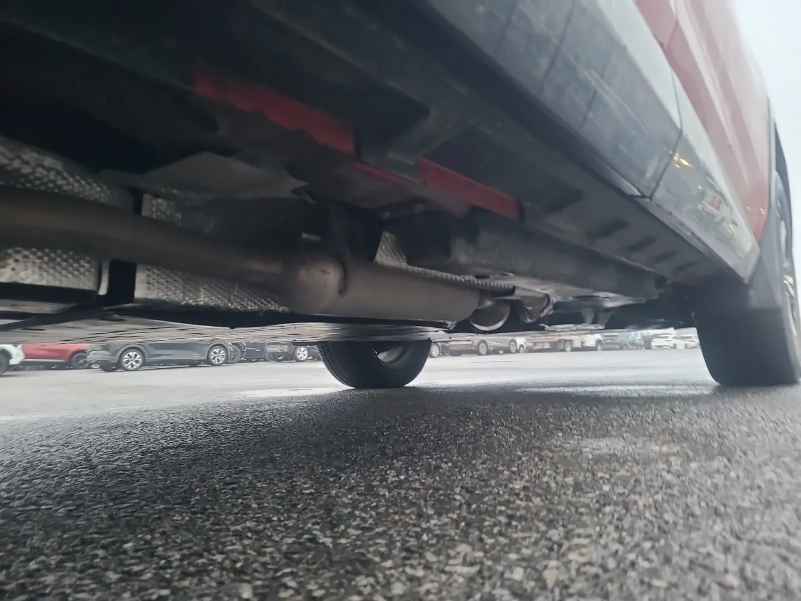 Undercarriage - Passenger Photo