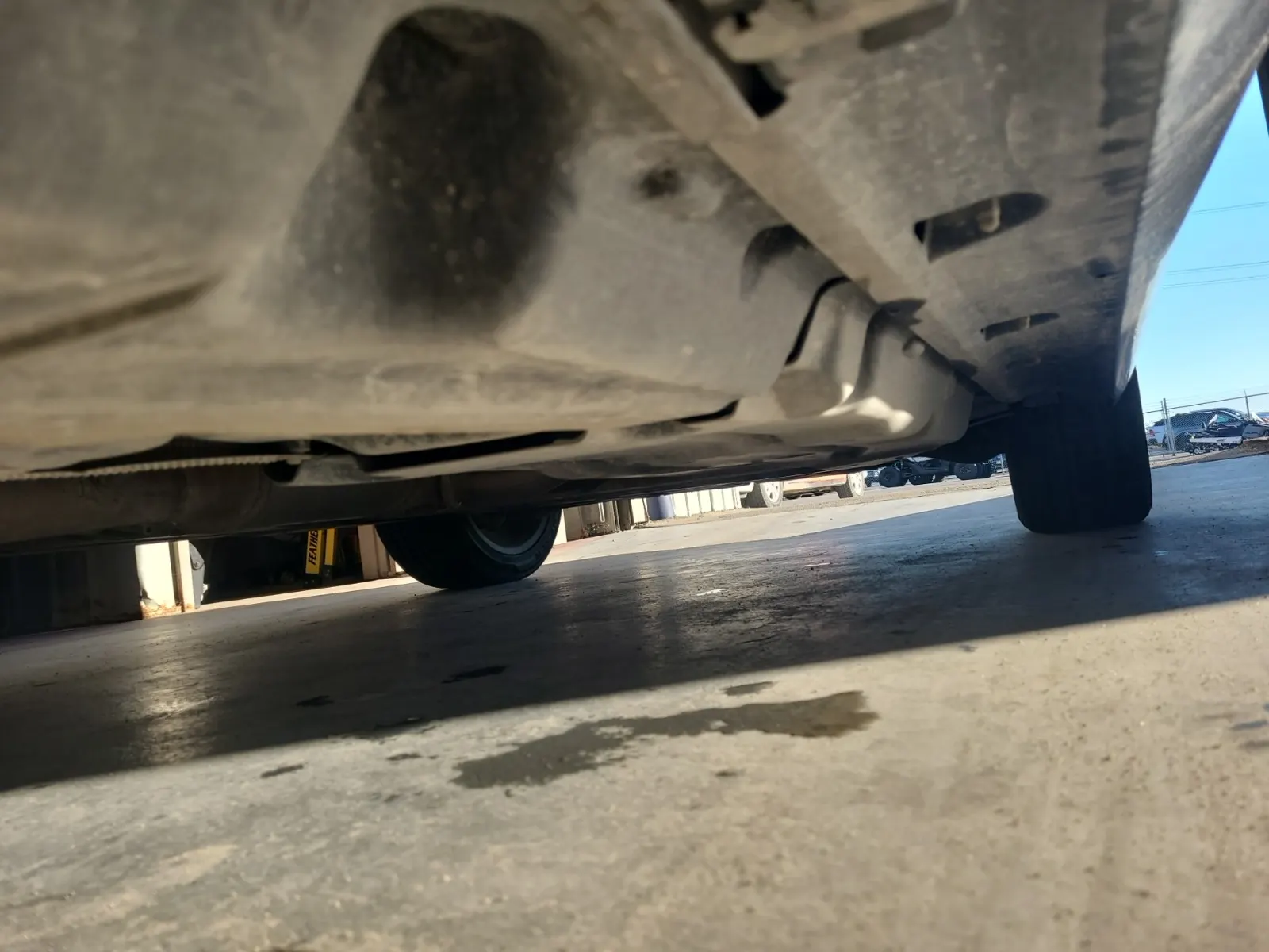 Undercarriage - Passenger Photo