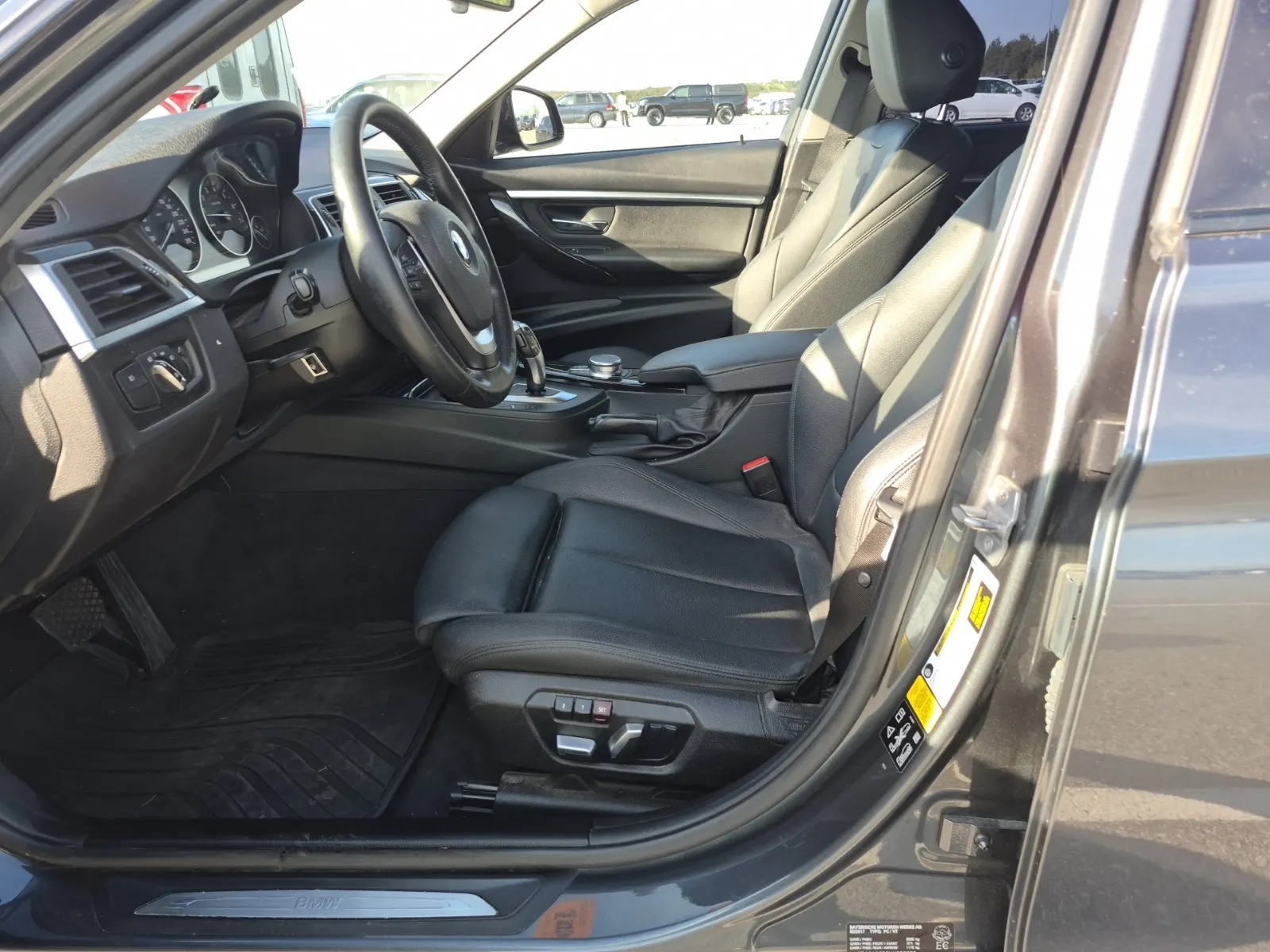 Front Interior Photo