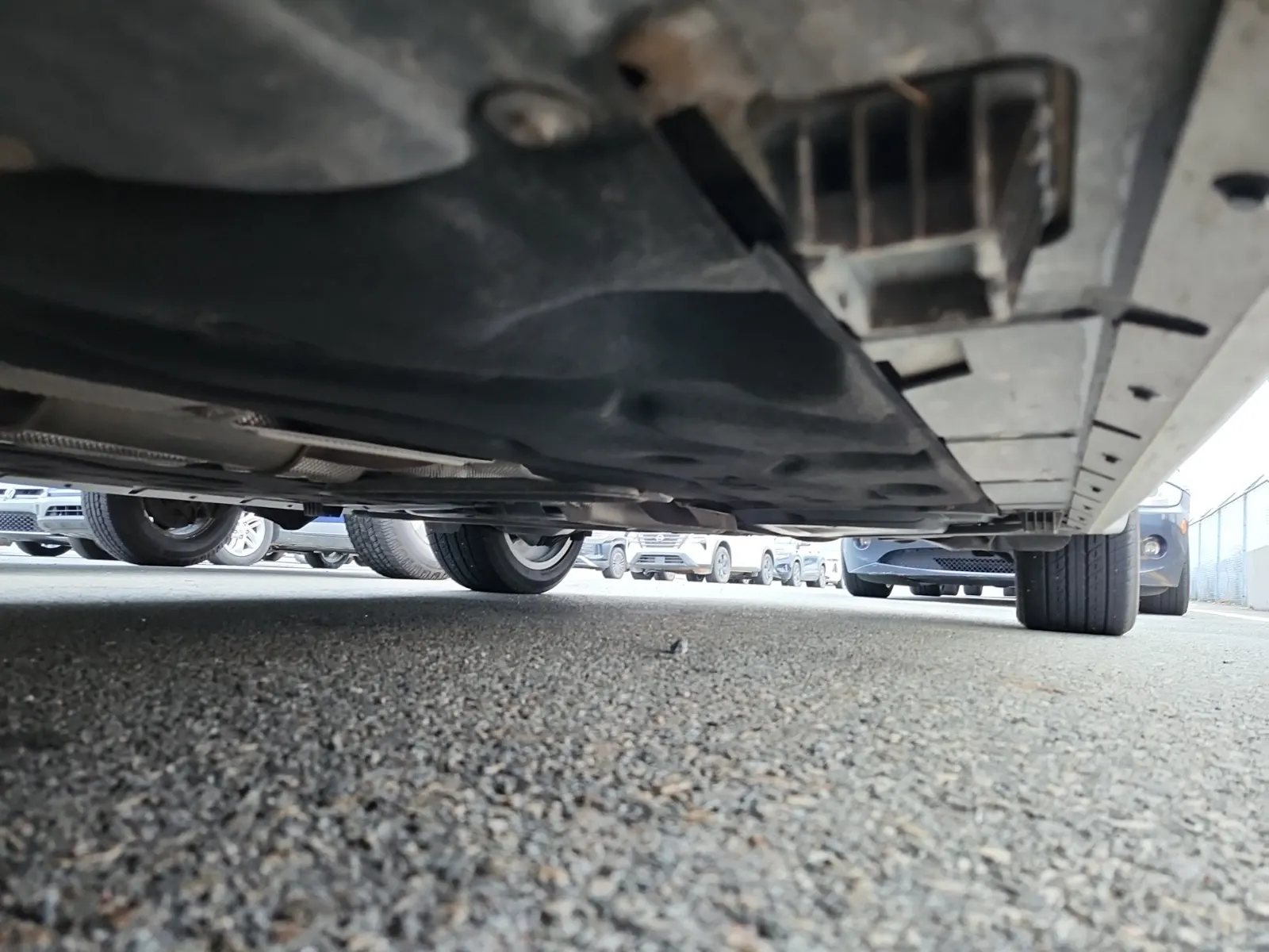 Undercarriage - Driver Photo