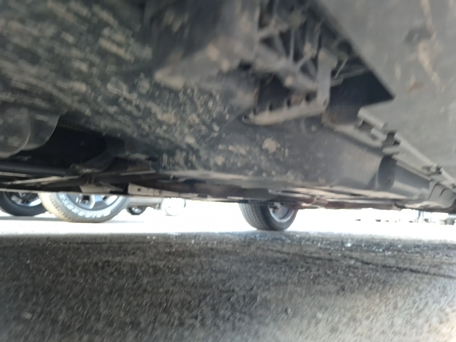 Undercarriage - Driver Photo