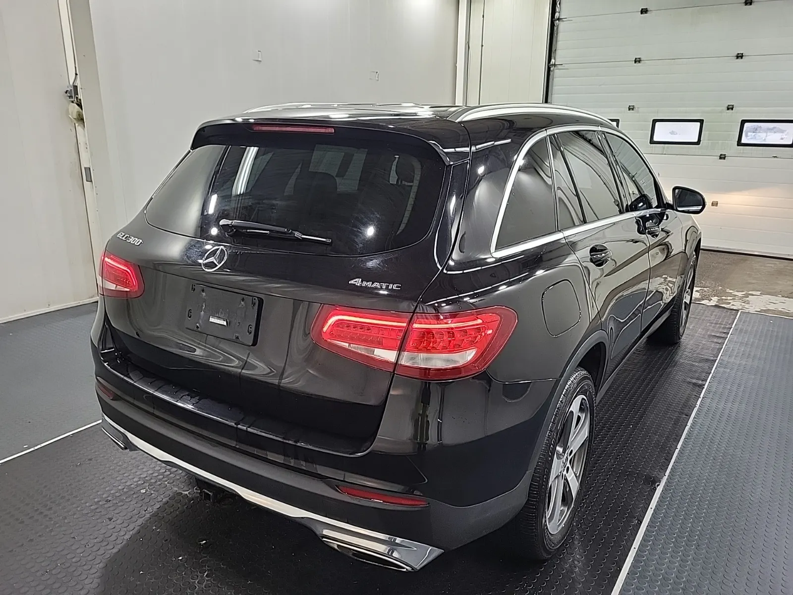 Passenger Rear 3/4 Photo