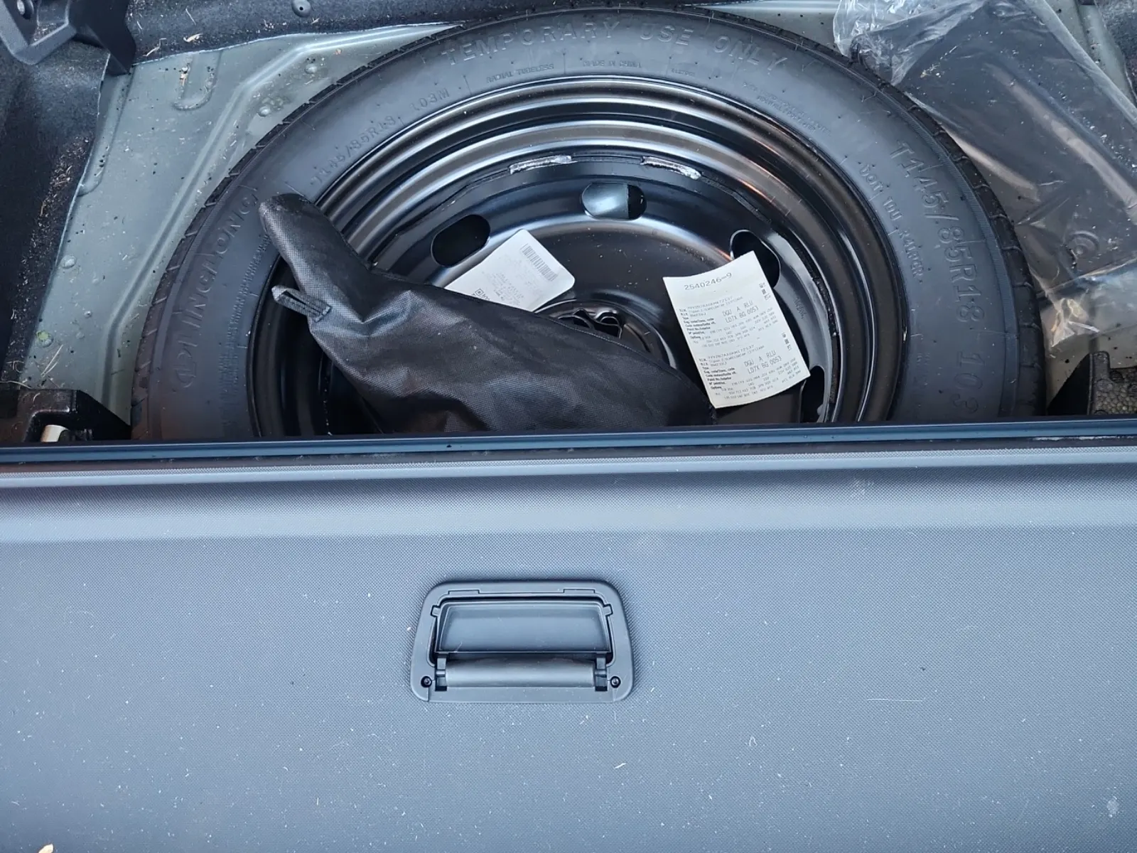 Spare Tire & Wheel Photo