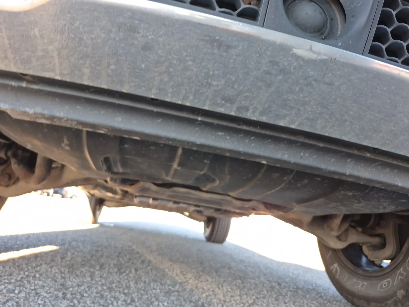 Undercarriage - Front Photo