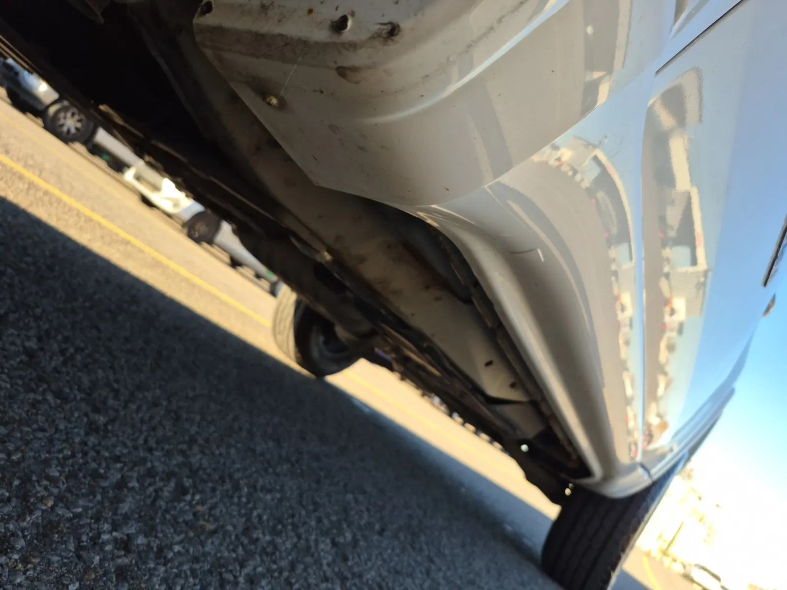 Undercarriage - Driver Photo