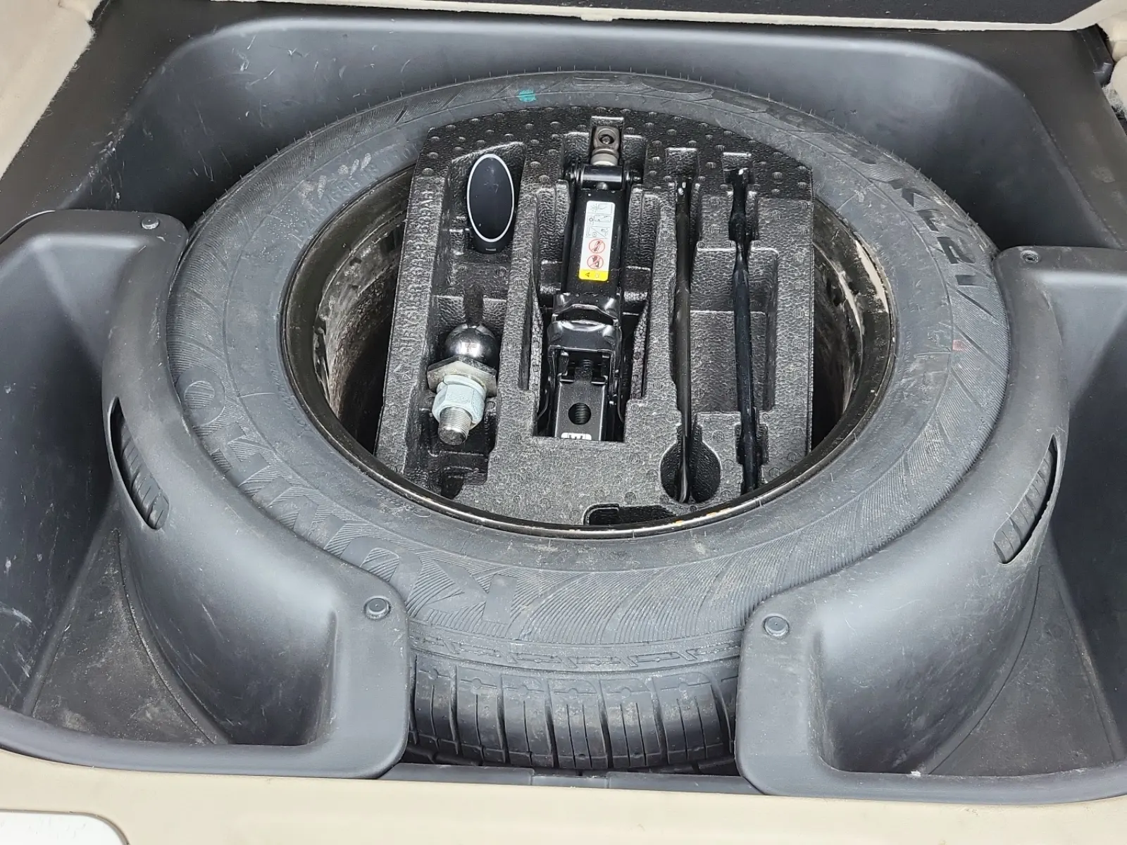 Spare Tire & Wheel Photo