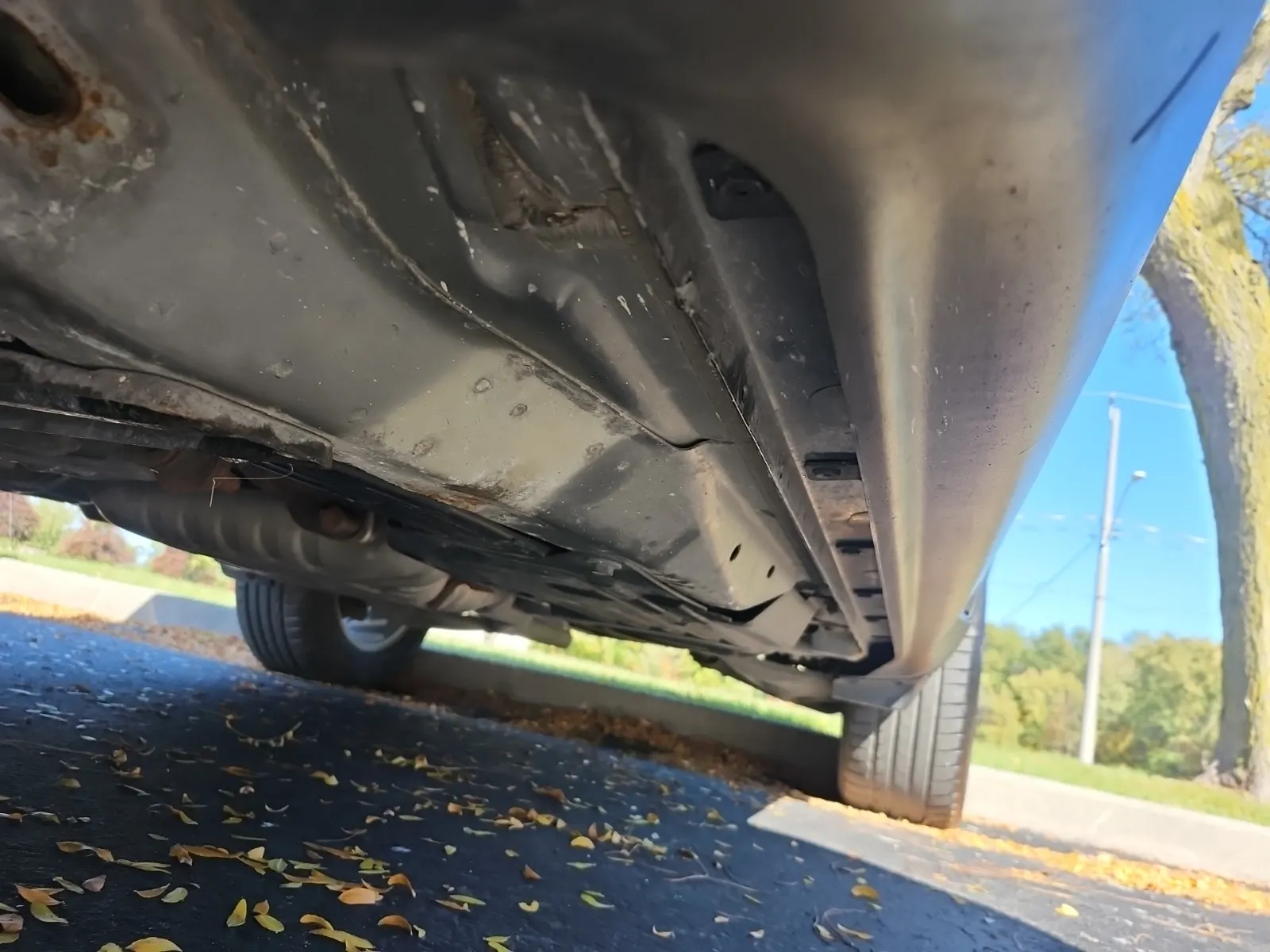 Undercarriage - Driver Photo