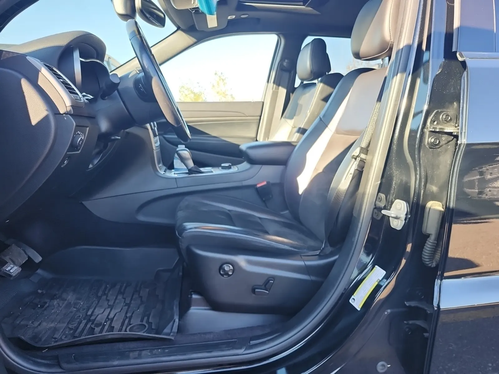 Front Interior Photo