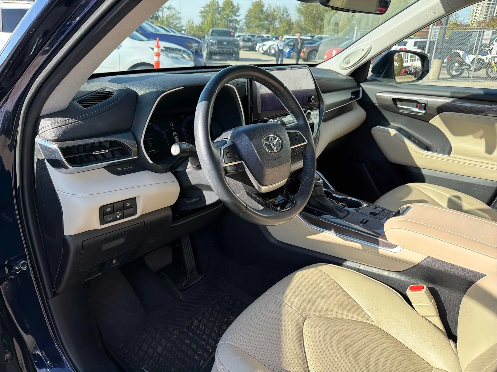 Interior driver side