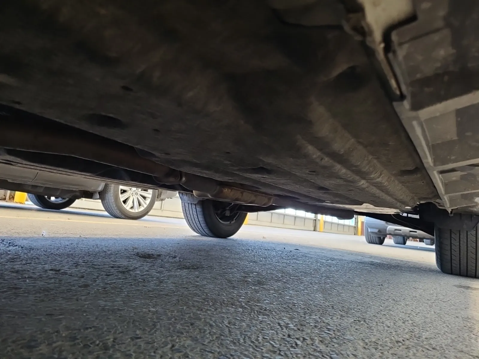 Undercarriage - Driver Photo