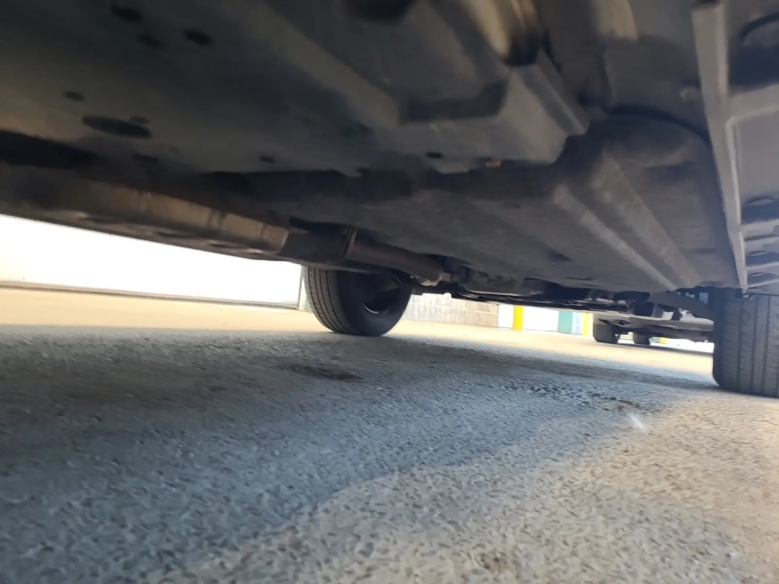 Undercarriage - Passenger Photo