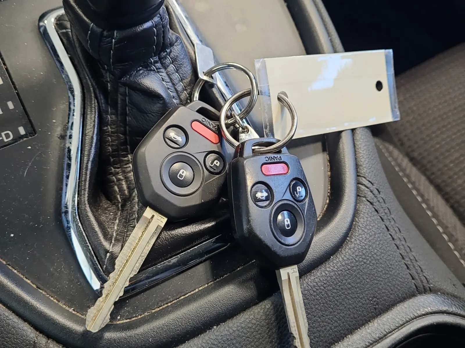 Keys/Fobs/Manual Photo