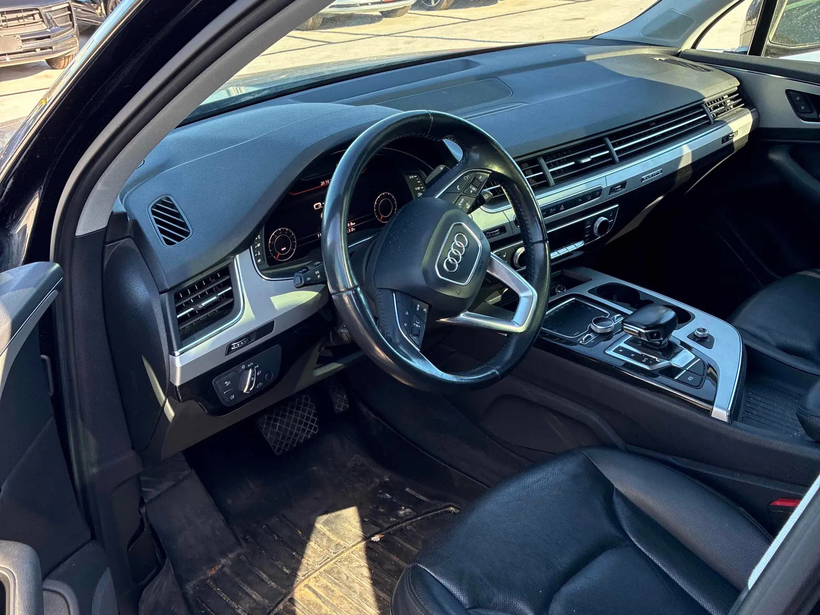 Interior driver side