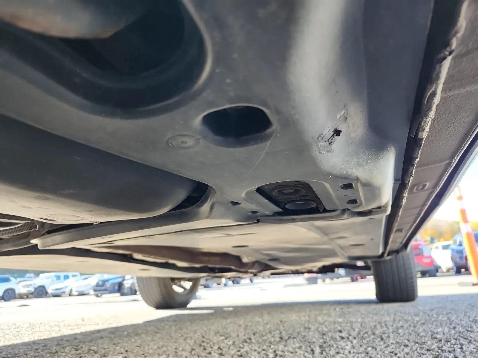 Undercarriage - Passenger Photo