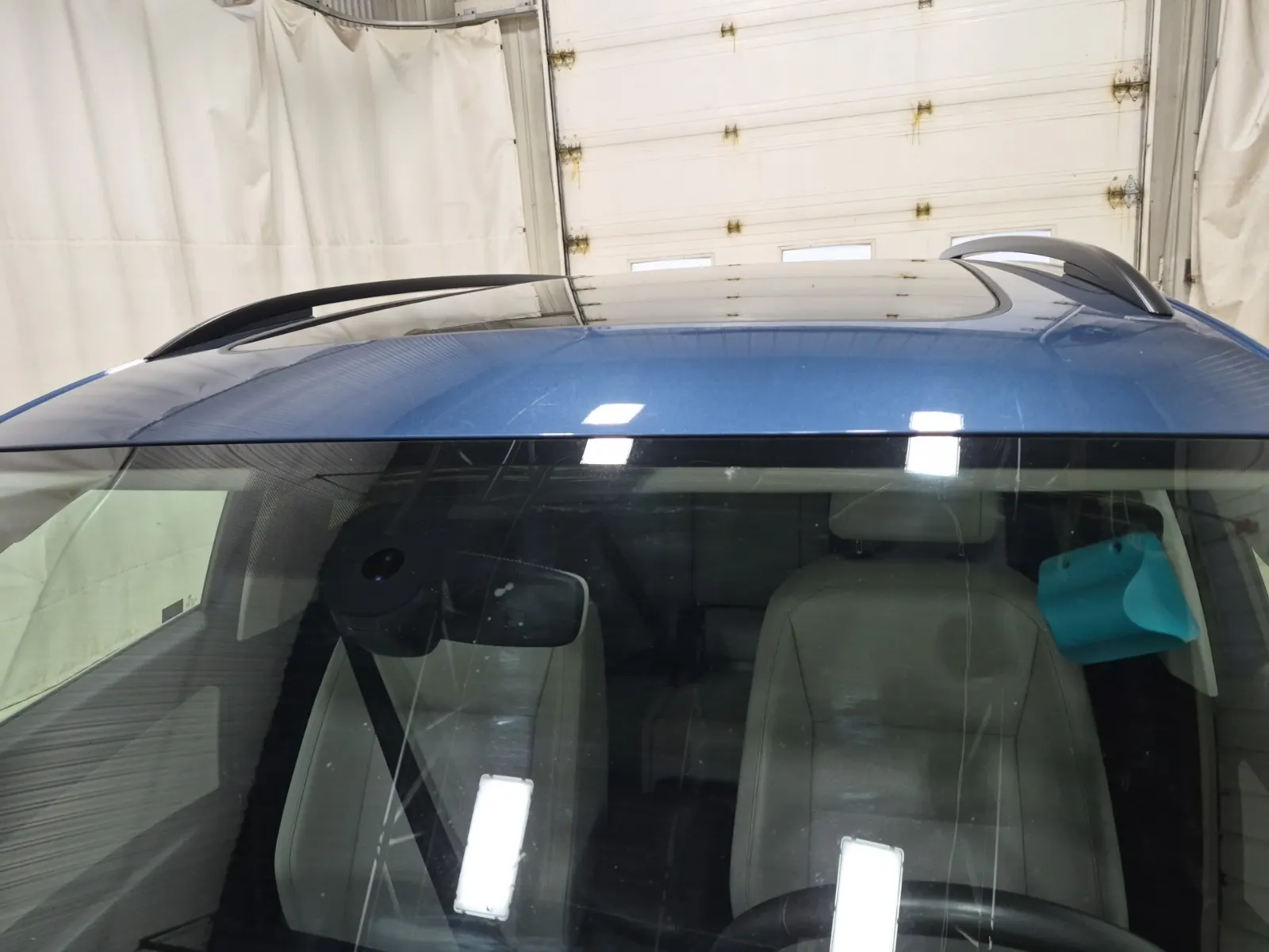 Exterior Roof Photo