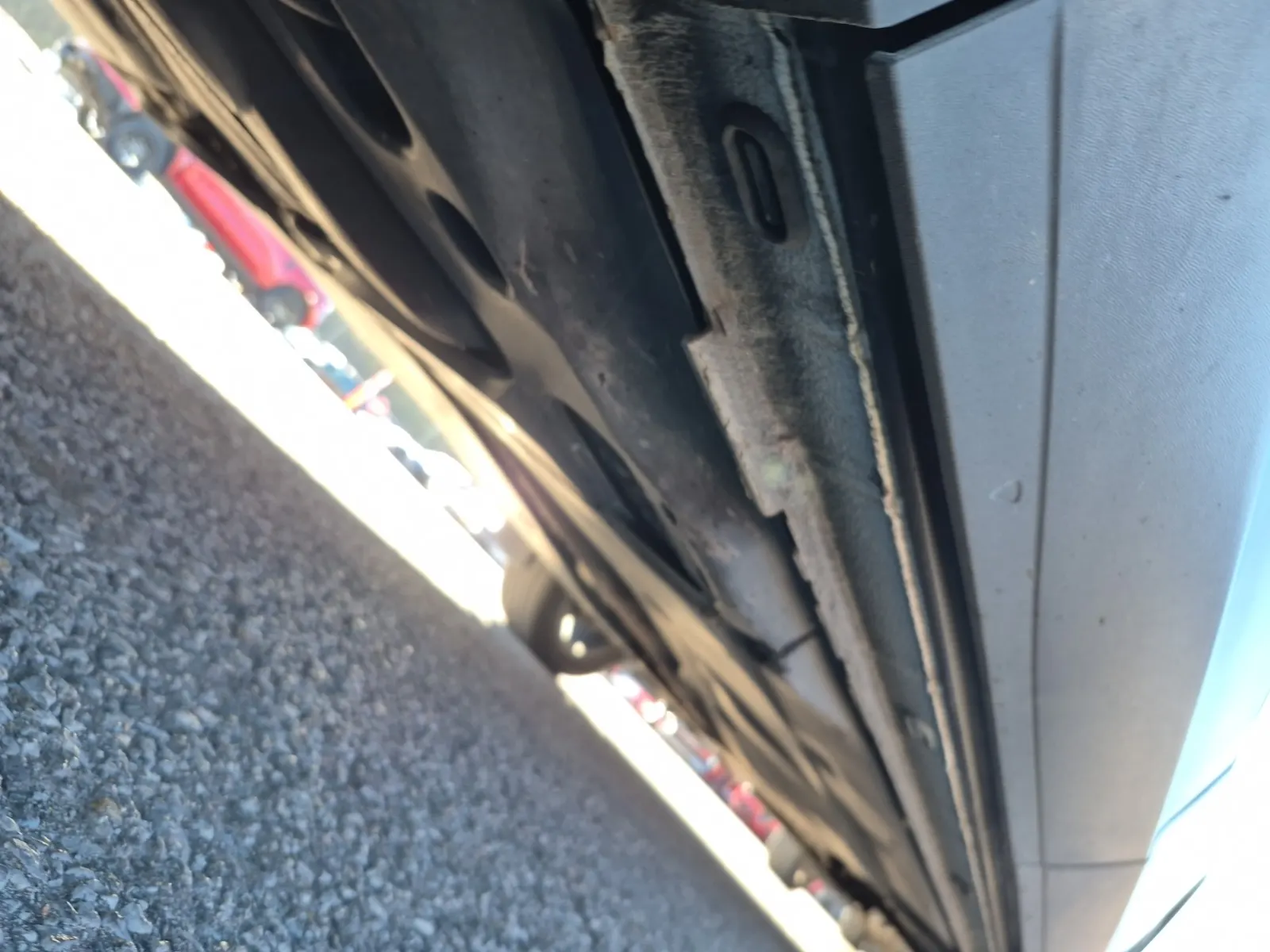 Undercarriage - Passenger Photo