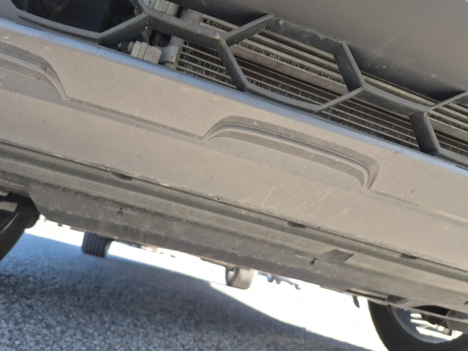 Undercarriage - Front Photo
