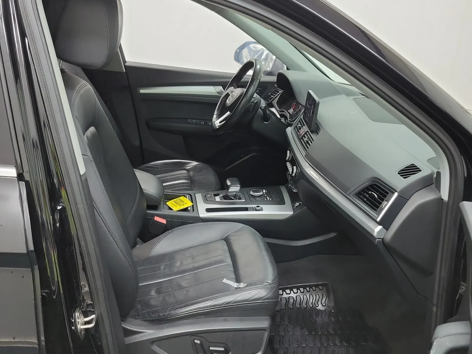 Right Side Interior Photo