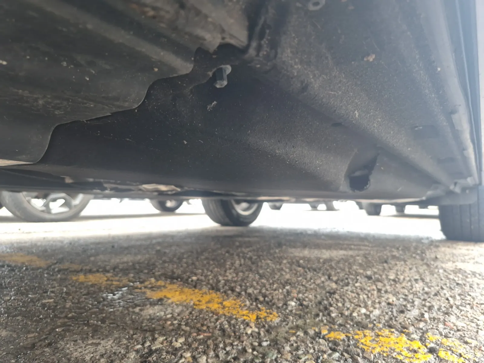 Undercarriage - Driver Photo