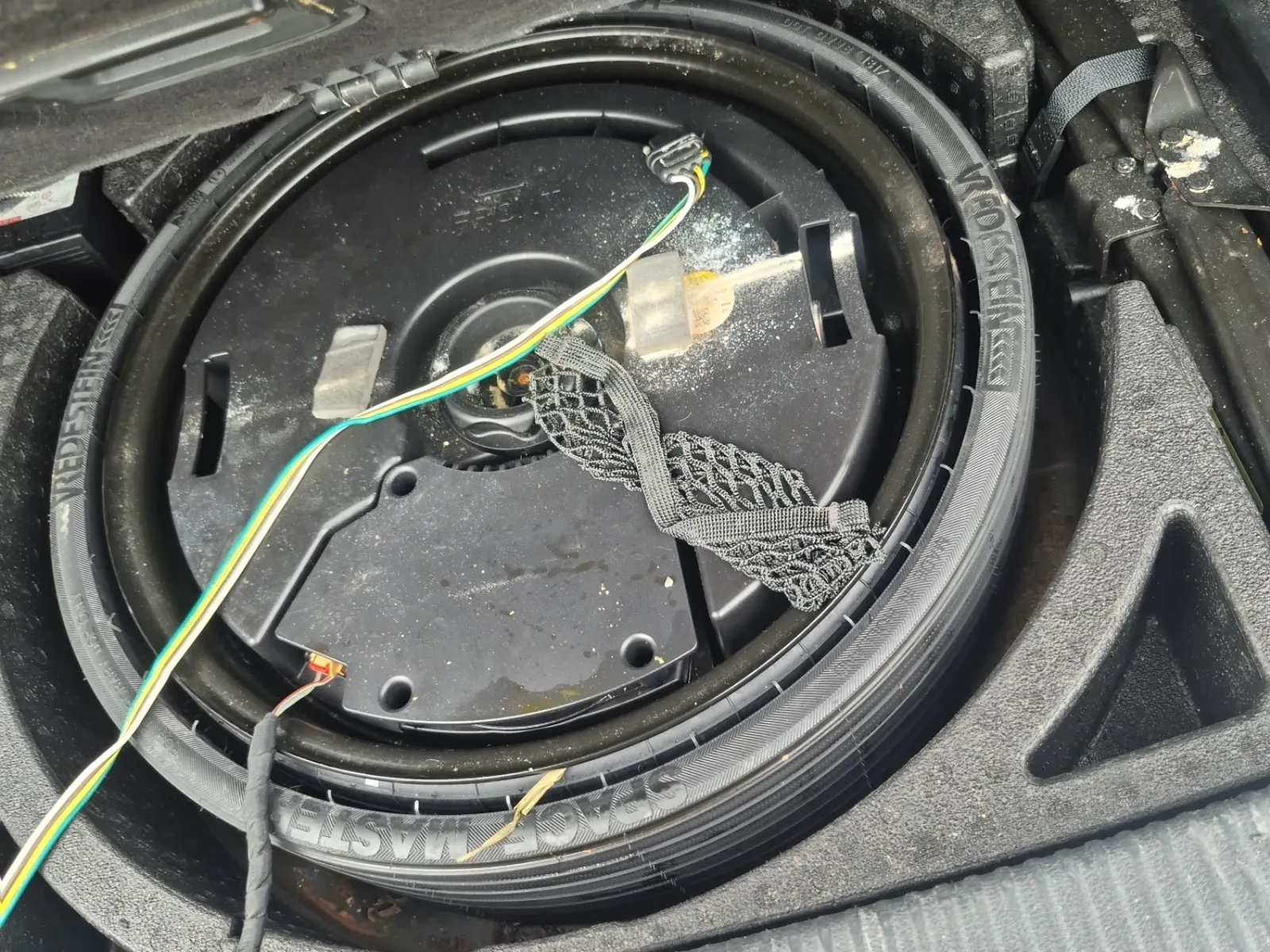 Spare Tire & Wheel Photo