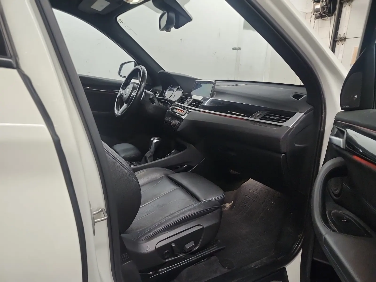 Right Side Interior Photo
